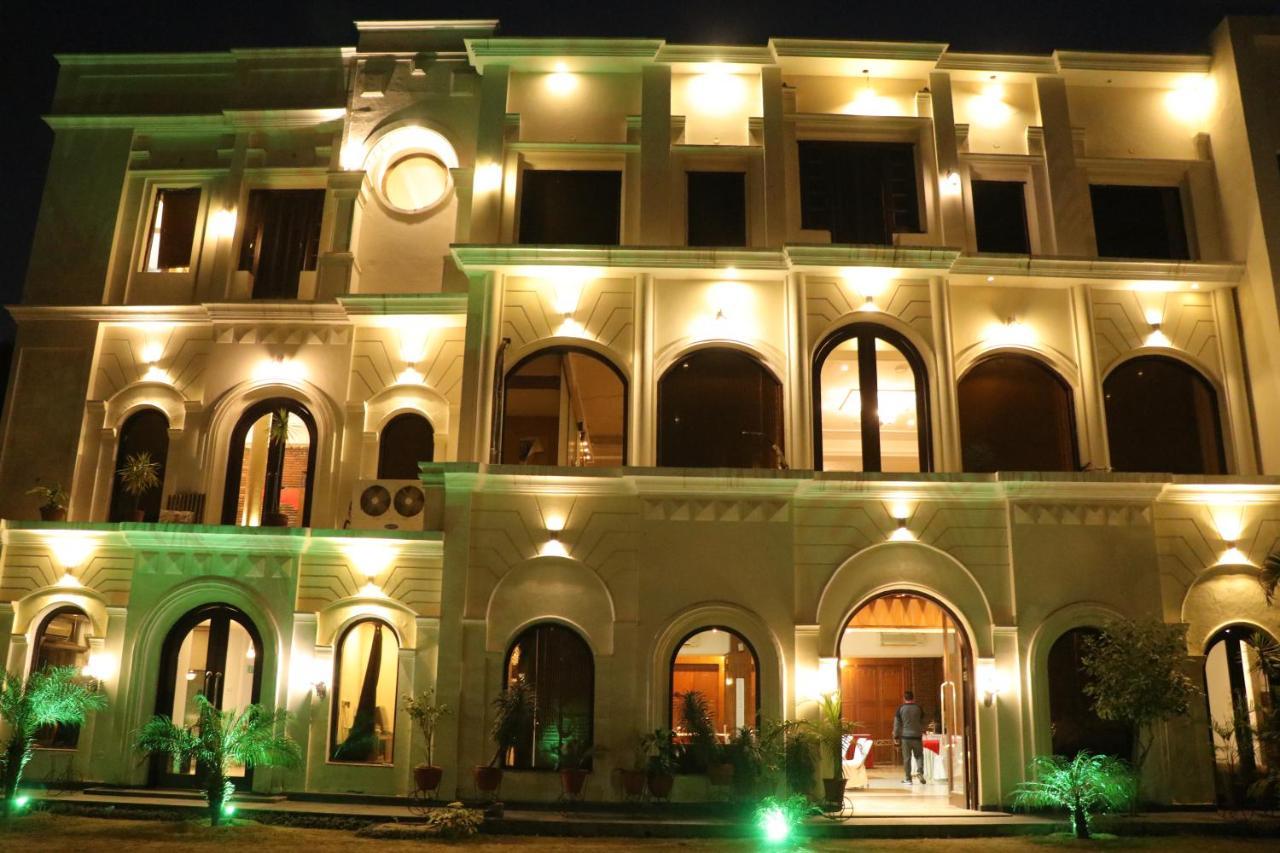 Hotel Pushap Palace Patiala Exterior photo