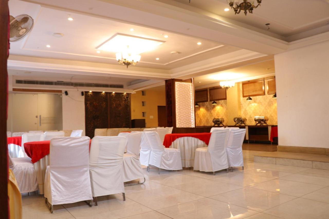 Hotel Pushap Palace Patiala Exterior photo
